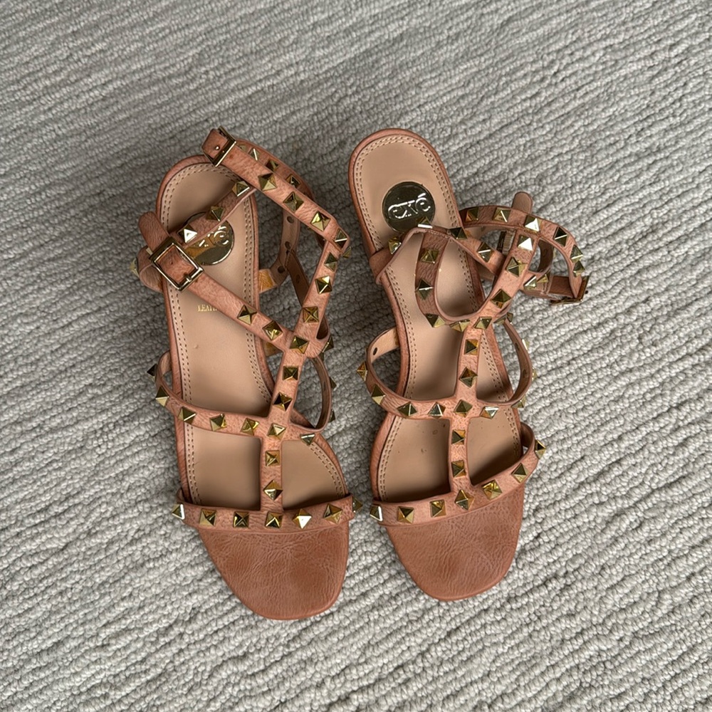 EXE heels with gold accents size 39